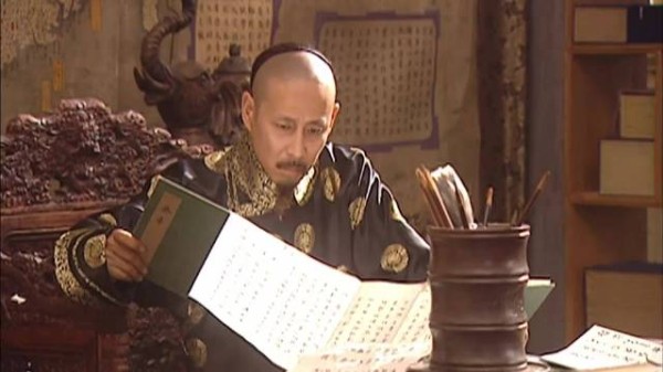 康熙王朝：康熙龙颜大怒，说索额图一万个脑袋都不够砍！