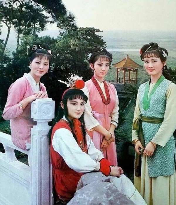 《红楼梦》：林妹妹心里，袭人还是晴雯更对味？