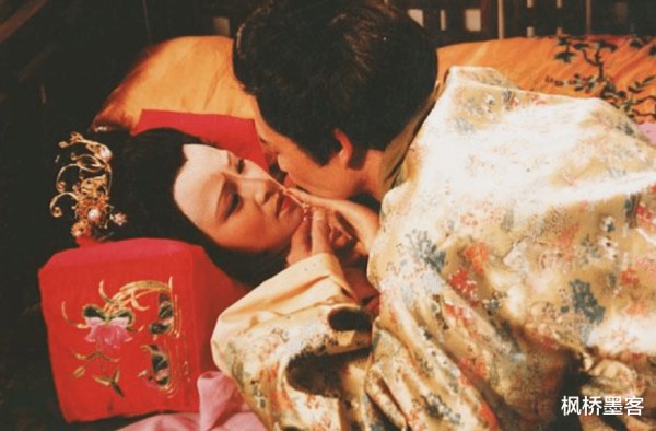 红楼梦里的宁国府多脏多可怕？贾珍做的这三件事，一般人做不出来