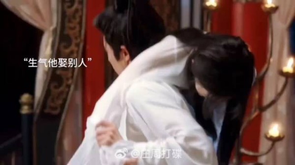 好尴尬老土的剧情，但越土越喜欢