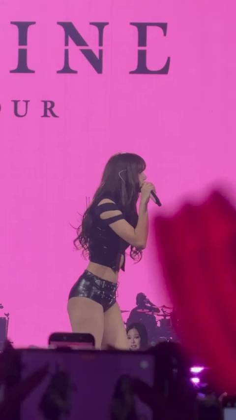 更喜欢现在Lisa的身材状态，太权威了