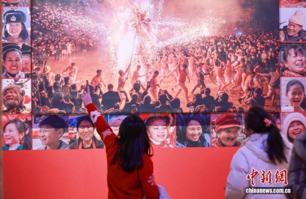 过年——春节主题摄影展在中国非遗馆启幕