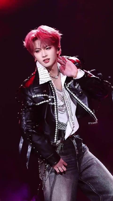 穆祉丞两支舞台直拍播放量破百万