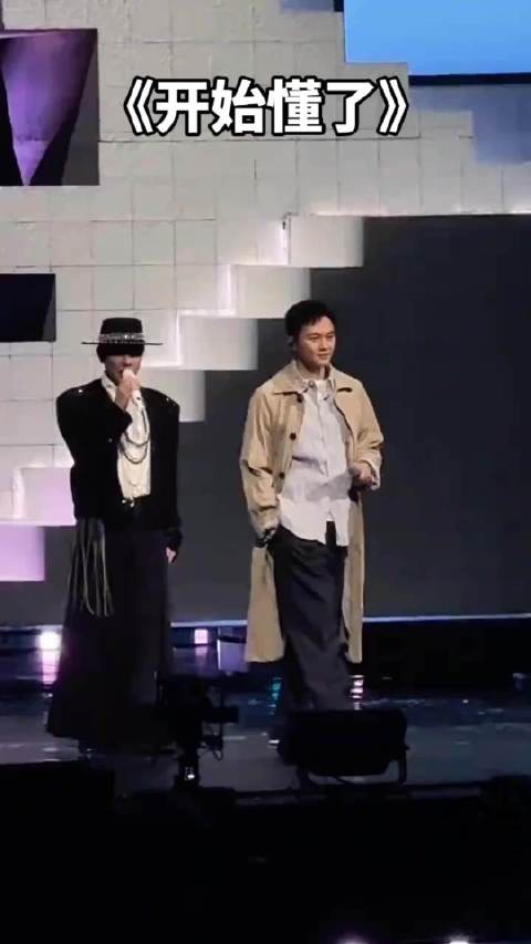 陈小春张智霖《开始懂了》：原来人会变得温柔，是透彻的懂了！