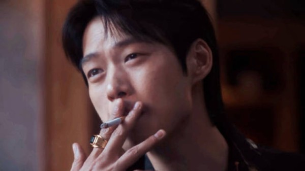 “你们后来因为什么分的手？” 魏大勋这段戏我反复品，陆鸣破碎又性感