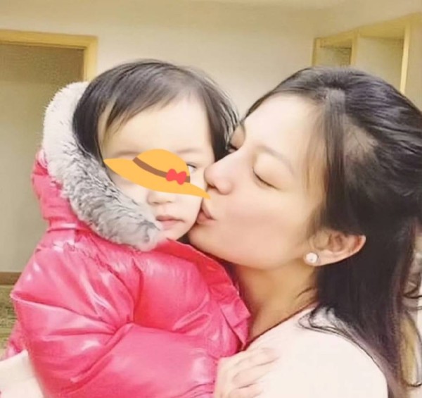 赵薇哥哥赵健替妹妹硬刚造谣者：在网暴面前，我妹妹赵薇才是弱者