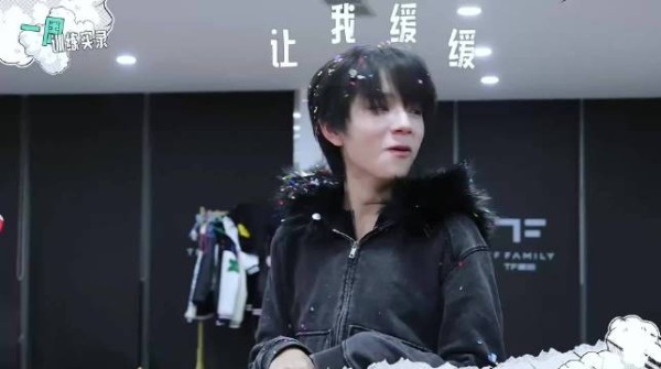 王橹杰新音总结直言印象深刻，红衣抬眸小提琴间奏成亮点