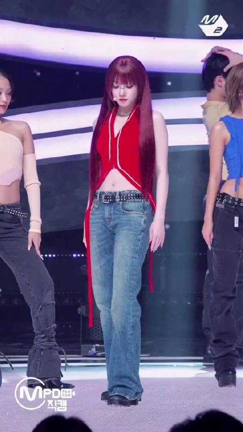 MCD~宋雨琦Mono初舞台直拍 KOMCA首位且唯一中国人，三奢女帝做的好