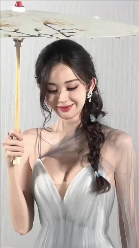 娜扎真是美的无与伦比,感觉这辈子能跟娜扎约一次会,都算是没白活了