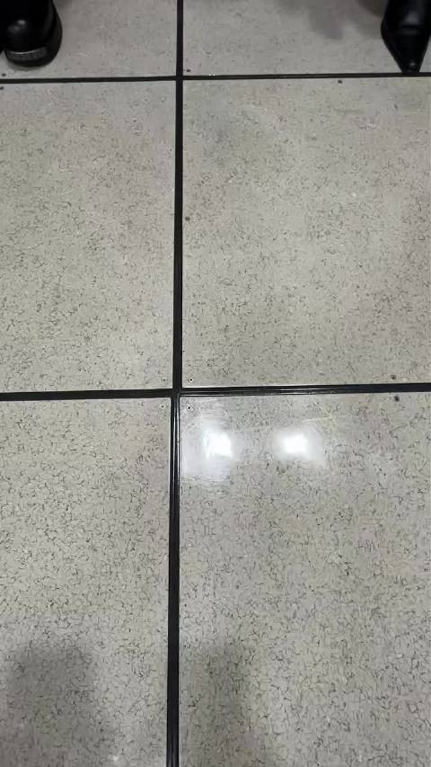 金孝渊INS更新动态引粉丝关注