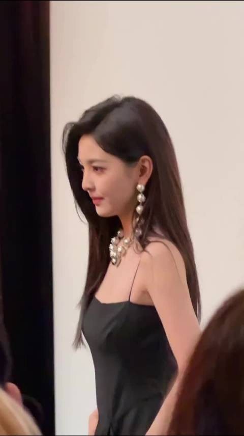 章若楠怎么可以这么美！