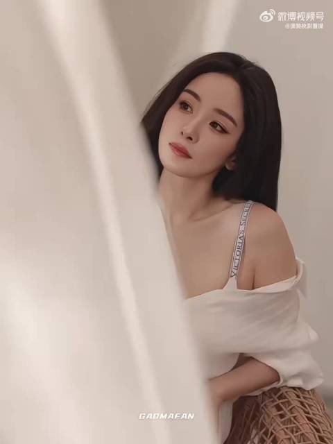 杨幂真的好温柔好美丽好清透好好看啊！