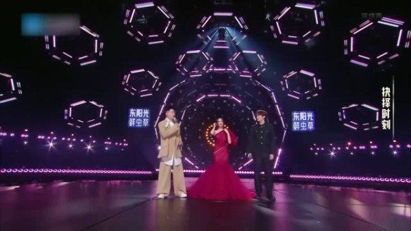 张靓颖女王气场全开，颜人中和她合作，紧张到满头大汗