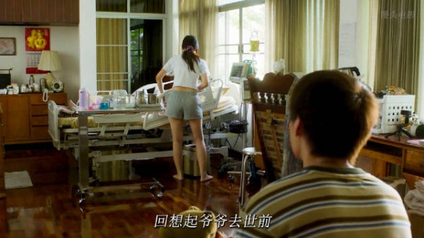 当我闻不到房间的老人味,才记起她曾经许给我的爱, 《姥姥的外孙》