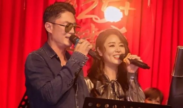 林心如50岁庆生派对重现《华灯初上》!萝丝妈妈和霍建华合唱放闪