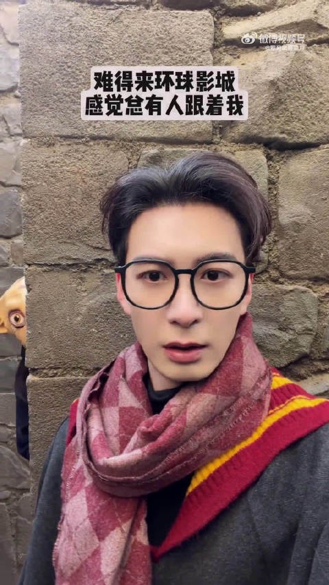 陈星旭王玉雯把宠粉玩明白!出片 + 抽象全安排,根本看不够