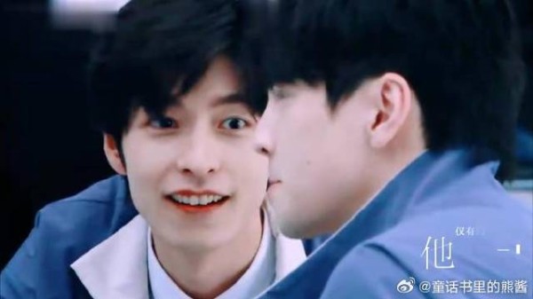 “后悔”的意思其实是“我想你了”（在平行故事里，总会有个我没辜负你）