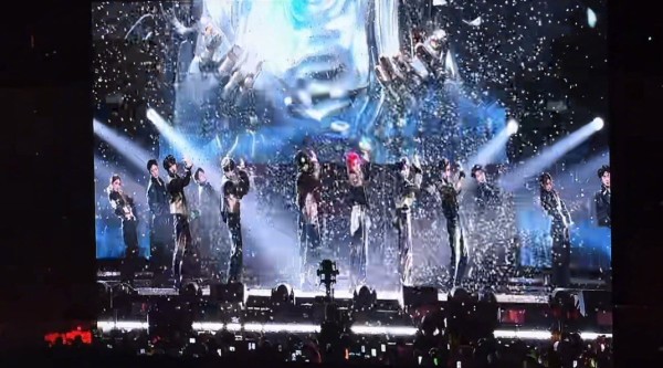 七匹狼张峻豪 余宇涵 童禹坤 邓佳鑫 穆祉丞 张子墨 黄朔 《everybody》舞台