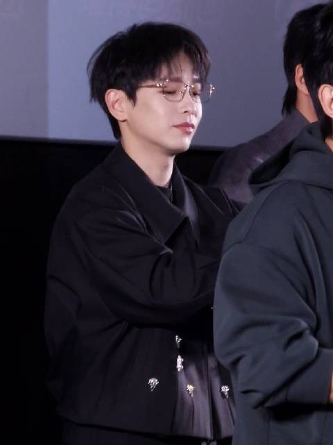 彭昱畅《年少有为》现场跳抓钱舞，越跳越嗨