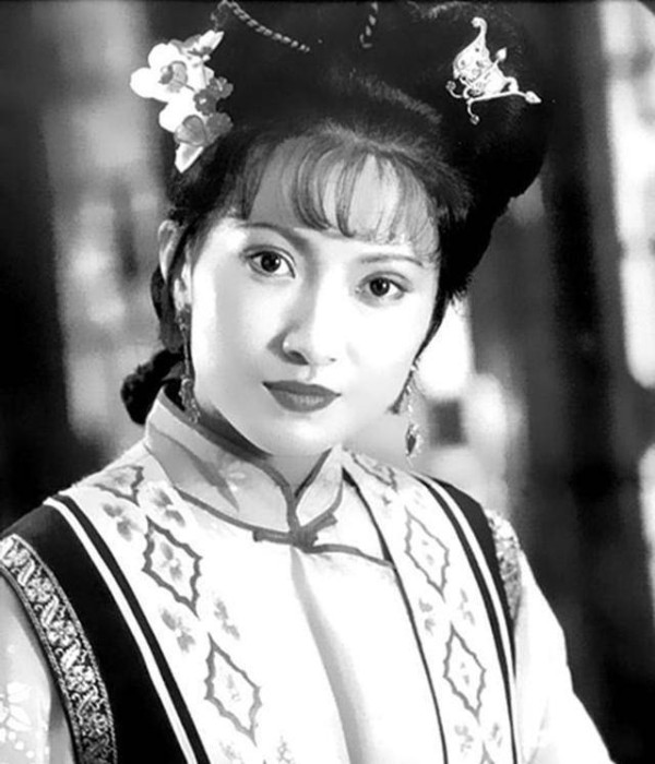 北影版红楼梦：为何说晴雯这个角色演绎的很失败？还完全偏离原著