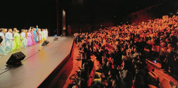 海派民乐携“中国色”惊艳塞维利亚 中西共奏新春华章