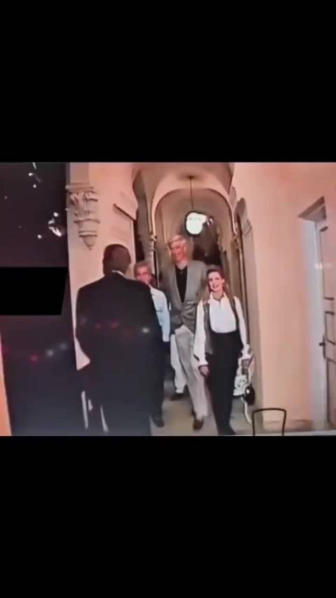 特朗普和爱泼斯坦早期聚会视频画面