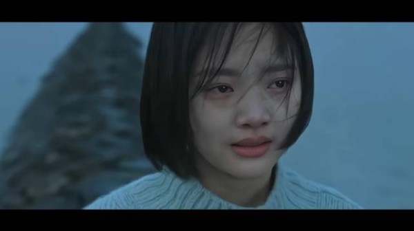 电影《悲伤逆流成河》曝易遥跳河无人劝阻片段