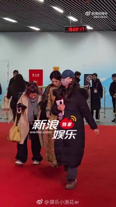 90唯一大花杨紫来啦状态比起其他大花李冰冰舒淇还是险胜的 完全大花