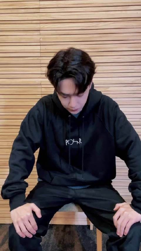 王一博的西装造型真的是看起来太有魅力了