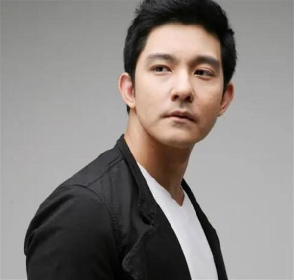 49岁演员立威廉首谈患癌经历：两次手术身心几近崩溃，已重新安排遗嘱