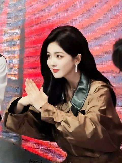 白鹿马到成功马年祝福表情包来了！