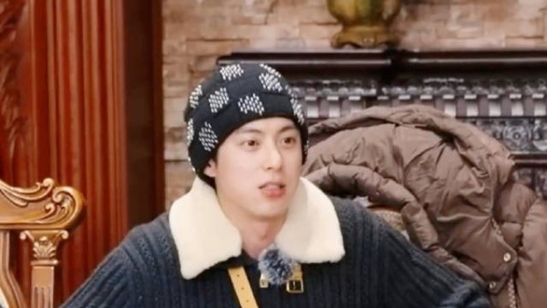 何炅误认王鹤棣《告白气球》舞台为demo