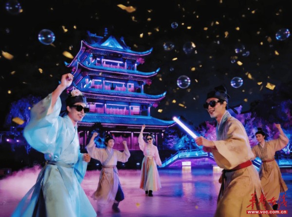 马年游湖南⑧|橘洲灯会新春启幕 沉浸式感受千年宋韵