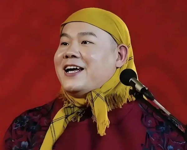 岳云鹏，从“五环之歌”到B站悬疑剧，40岁的他如何把一手“俗牌”打成了王炸？