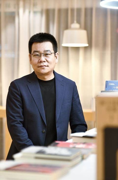 徐则臣：在地球的各个角落与中国重逢