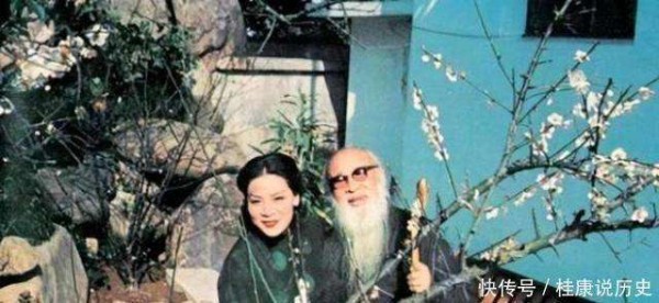 48岁张大千娶18岁新娘，正欲搂着她入洞房，新娘却轻声叫道：叔叔