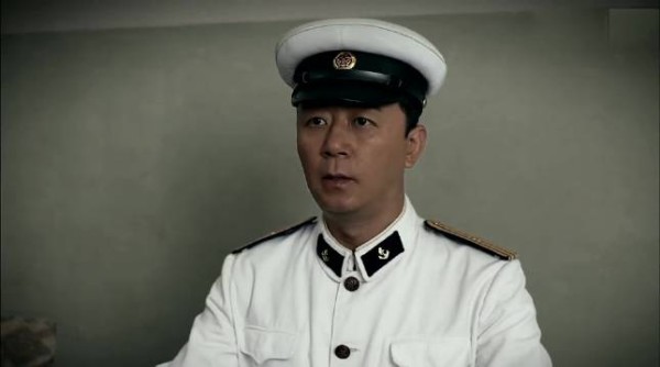 父母爱情：安杰看不上德福没文化，听他讲英勇事迹，好感瞬间拉满