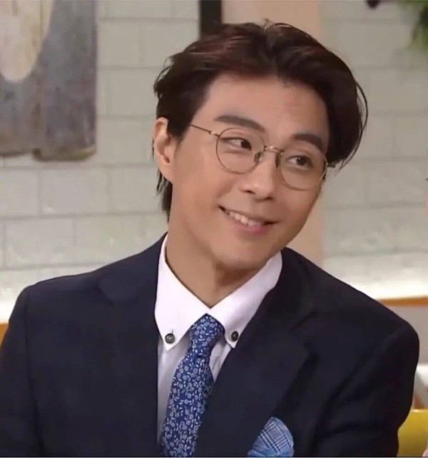 TVB知名男星紧急入院,疑感染诺如病毒,曾陷富商同性恋案