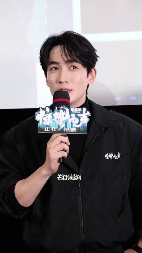 哈哈哈哈哈 朱一龙说家里是诗诗，外面是师姐（杨幂） 有人懂朱老师的梗吗