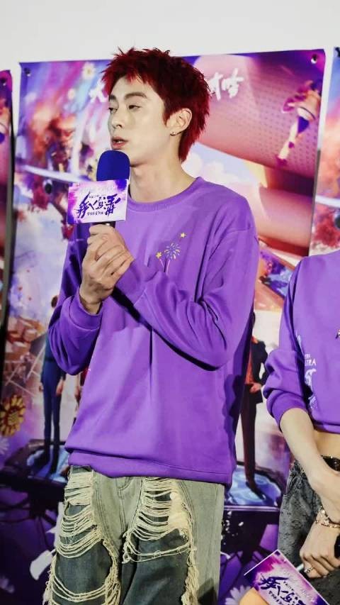 王鹤棣说昨天晚上想看星河入梦却找不到合适的场次，排片真的太灾难了