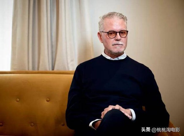 什么是真兄弟？53岁硬汉患渐冻症，德普不声不响腾出豪宅给他养病