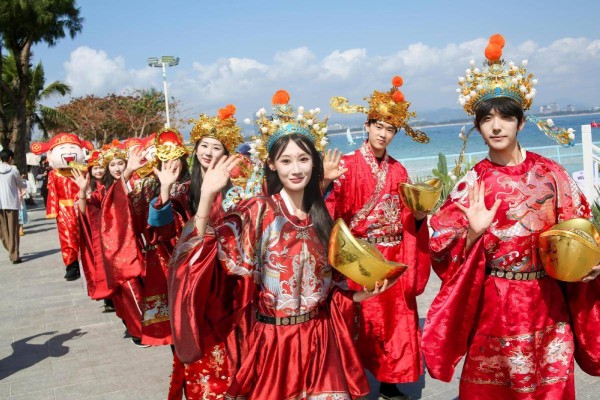 科技赋能民俗，三亚蜈支洲岛新春文旅添活力