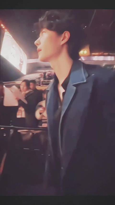 王一博发文你是千万星星中的一颗却是我的浩瀚宇宙