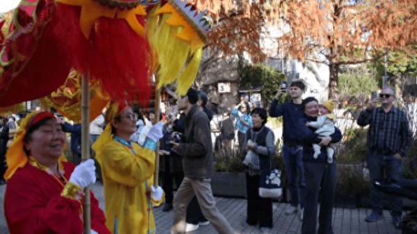 民俗进商圈，带火多少节日消费？