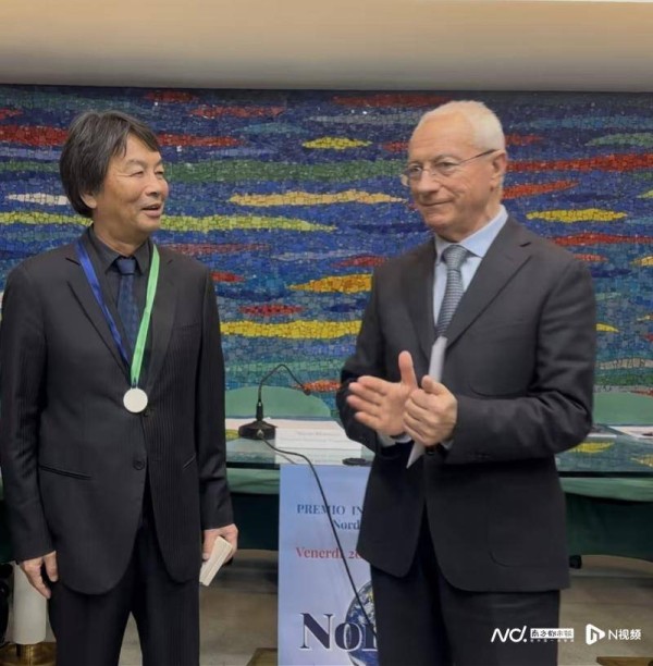 刘震云斩获意大利国际南北文学奖