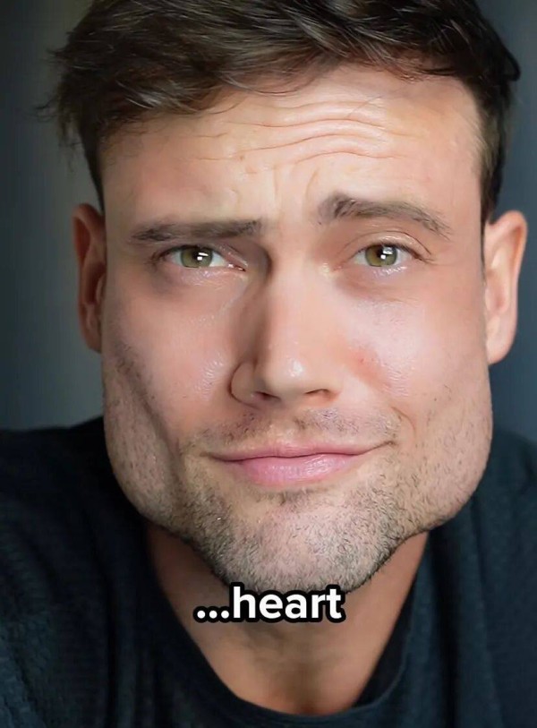 他居然去 LookingMaxxx 了!