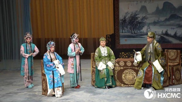 《凤还巢》完美收官！中华剧院这场演出又圈粉了丨新春走基层