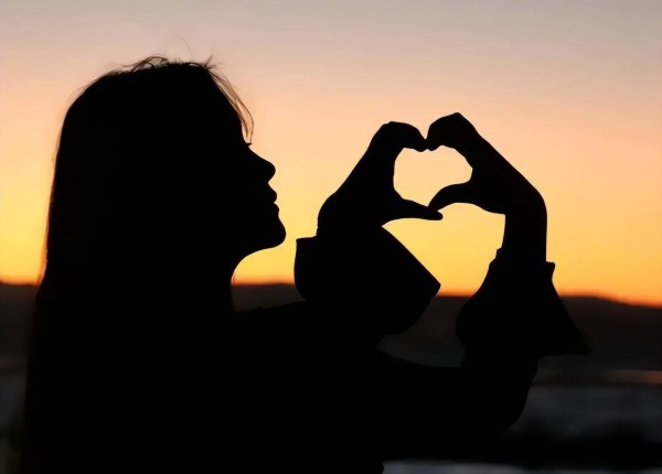 快乐的生活,其实都有一个不较真的人