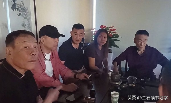 魏文华弟子钱城：杨议是打工仔，小助理是老板，杨议得听小助理的