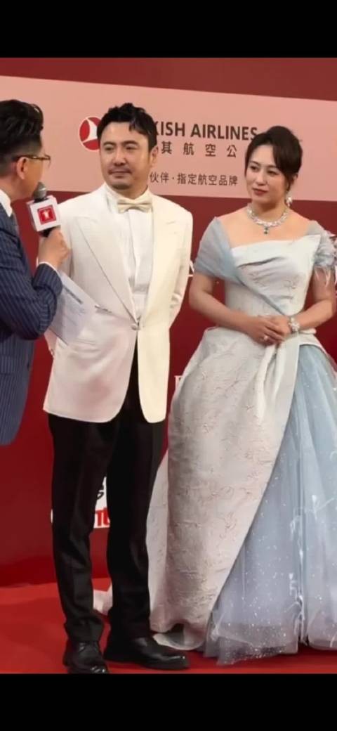 沈腾:我穿什么都配不上马丽!